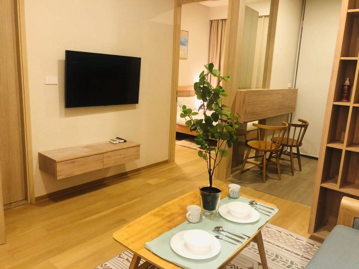 picture Condo for rent Siamese Exclusive 42 near BTS Ekkamai station 300 m - 1/10