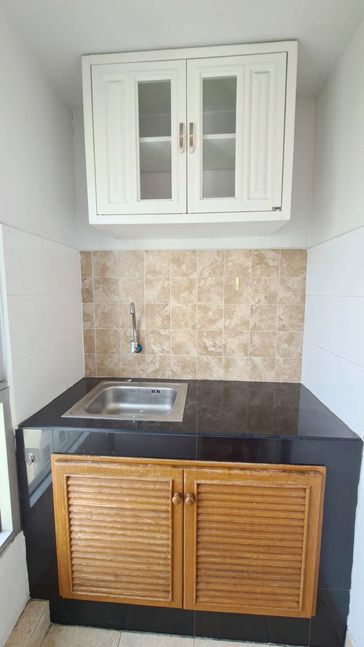 รูป R070-234 ให้เช่าคอนโด รีเจ้นท์ โฮม 7-2 สุขุมวิท ห้องชั้น 8 วิวต้นไม้ ทางเข้า พร้อมอยู่ - รูปที่ 19/19