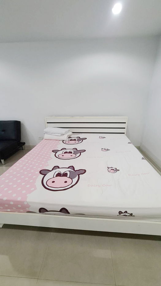 รูป R070-234 ให้เช่าคอนโด รีเจ้นท์ โฮม 7-2 สุขุมวิท ห้องชั้น 8 วิวต้นไม้ ทางเข้า พร้อมอยู่ - รูปที่ 2/19