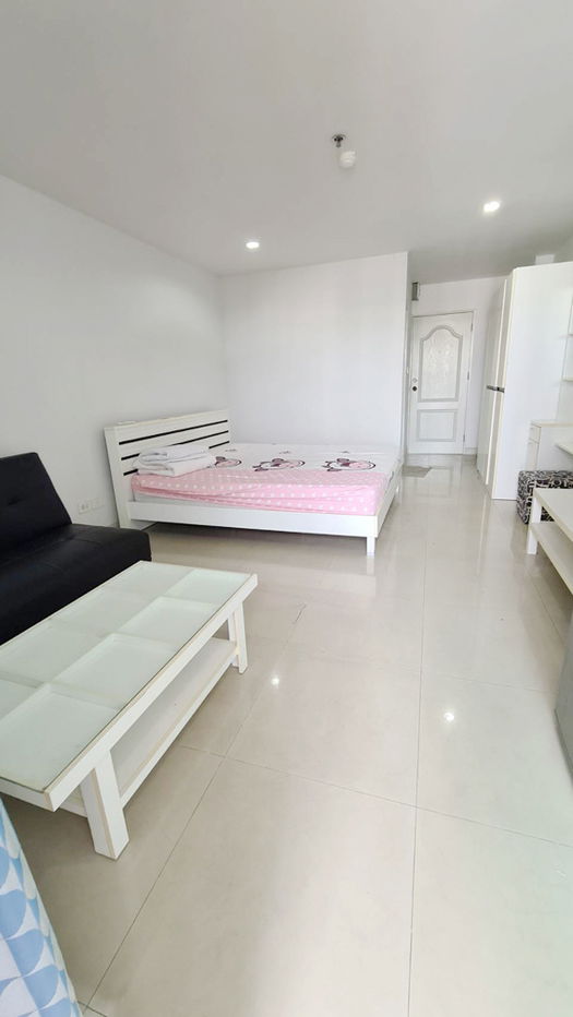 รูป R070-234 ให้เช่าคอนโด รีเจ้นท์ โฮม 7-2 สุขุมวิท ห้องชั้น 8 วิวต้นไม้ ทางเข้า พร้อมอยู่ - รูปที่ 3/19