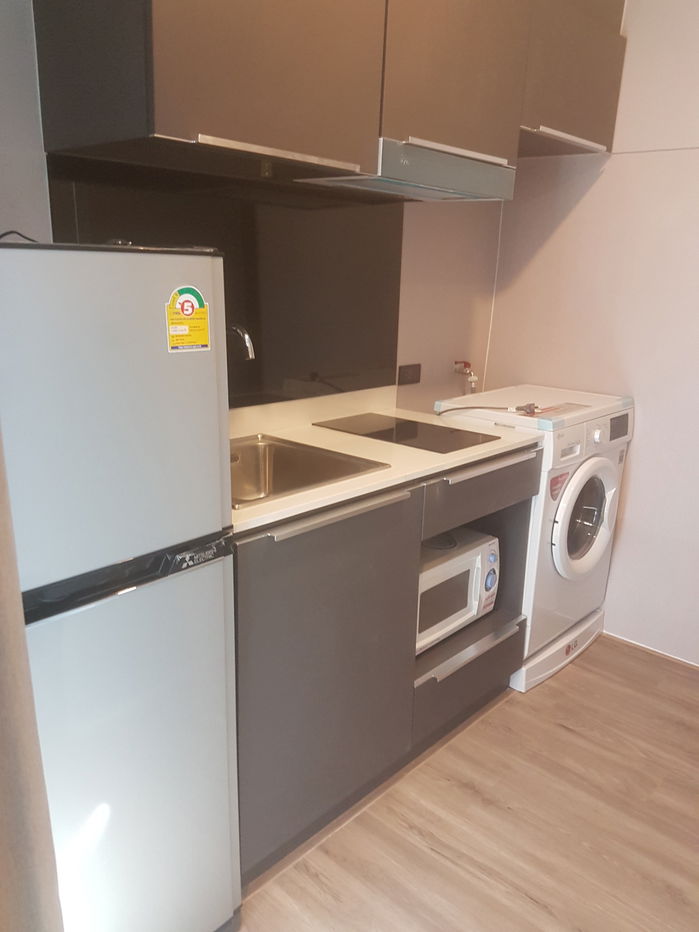 picture Room for rent : Special price !!! The Teak Sukhumvit39 condominium nearby BTS Phromphong station - 4/20