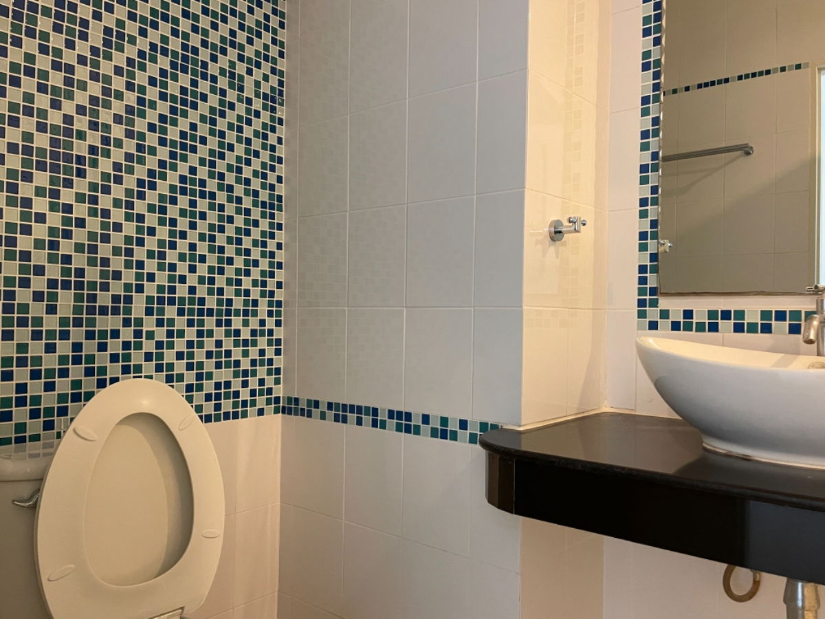 รูป Line id : @mheeploichao - ปล่อยเช่า Ultimate Service ใกล้สวนศรีเมือง มีที่จอดรถประจำห้อง - รูปที่ 7/15