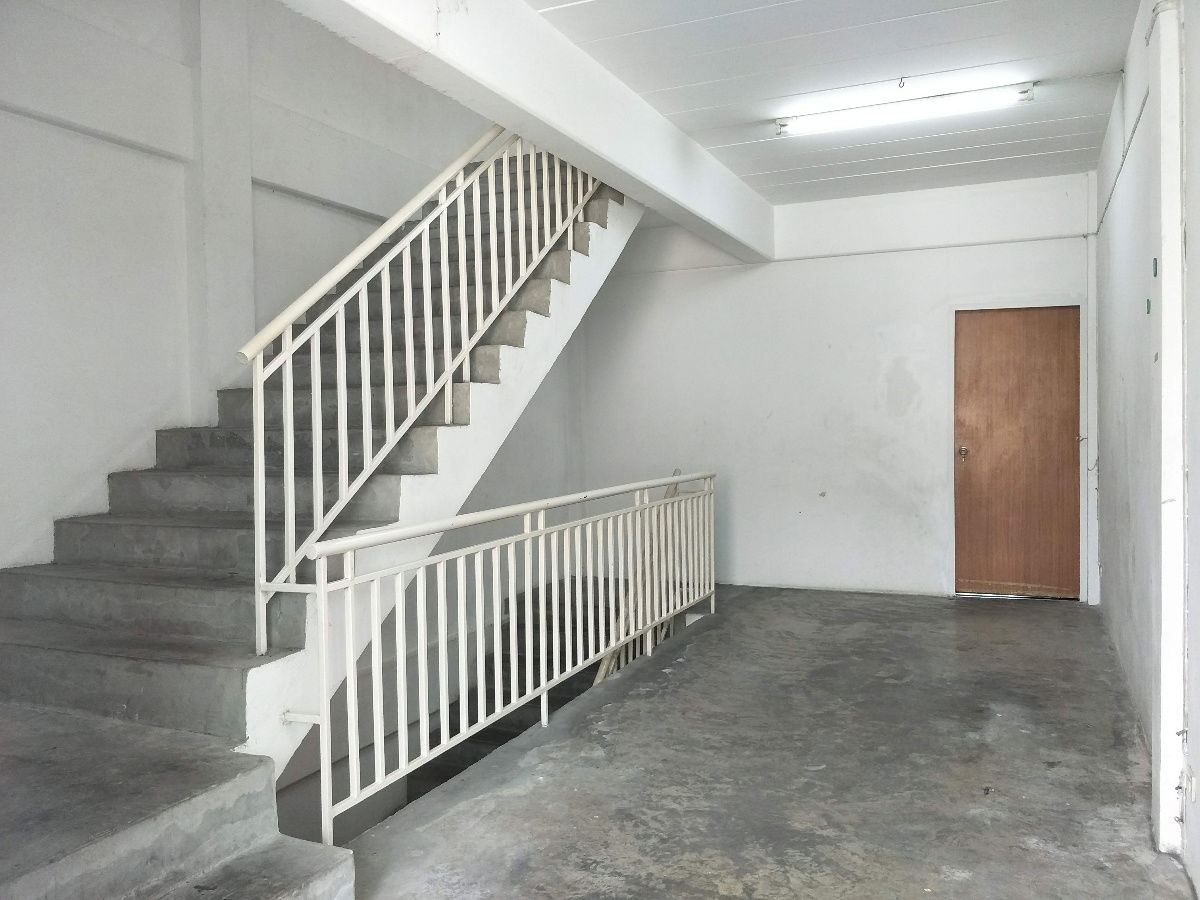 รูป ให้เช่าห้องหน้าทางเข้าบ้านเอื้ออาทร วัดกู้ 2 ขนาด 48 ตรม. - รูปที่ 6/7