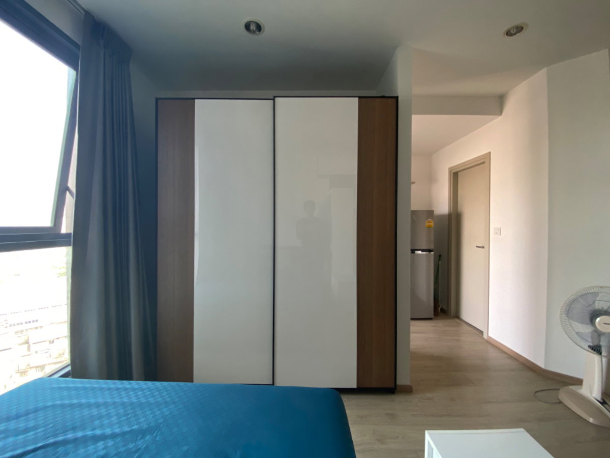 รูป ลดราคา🔥 IDeo Q Chula  ห้องสตู 25 sqm. วิวโล่ง ไม่บล็อค เครื่องใช้ไไฟฟ้าครบ พร้อมอยู่ เดินไปจุฬา แค่ 5 นาที 095-249-7892  - รูปที่ 4/13
