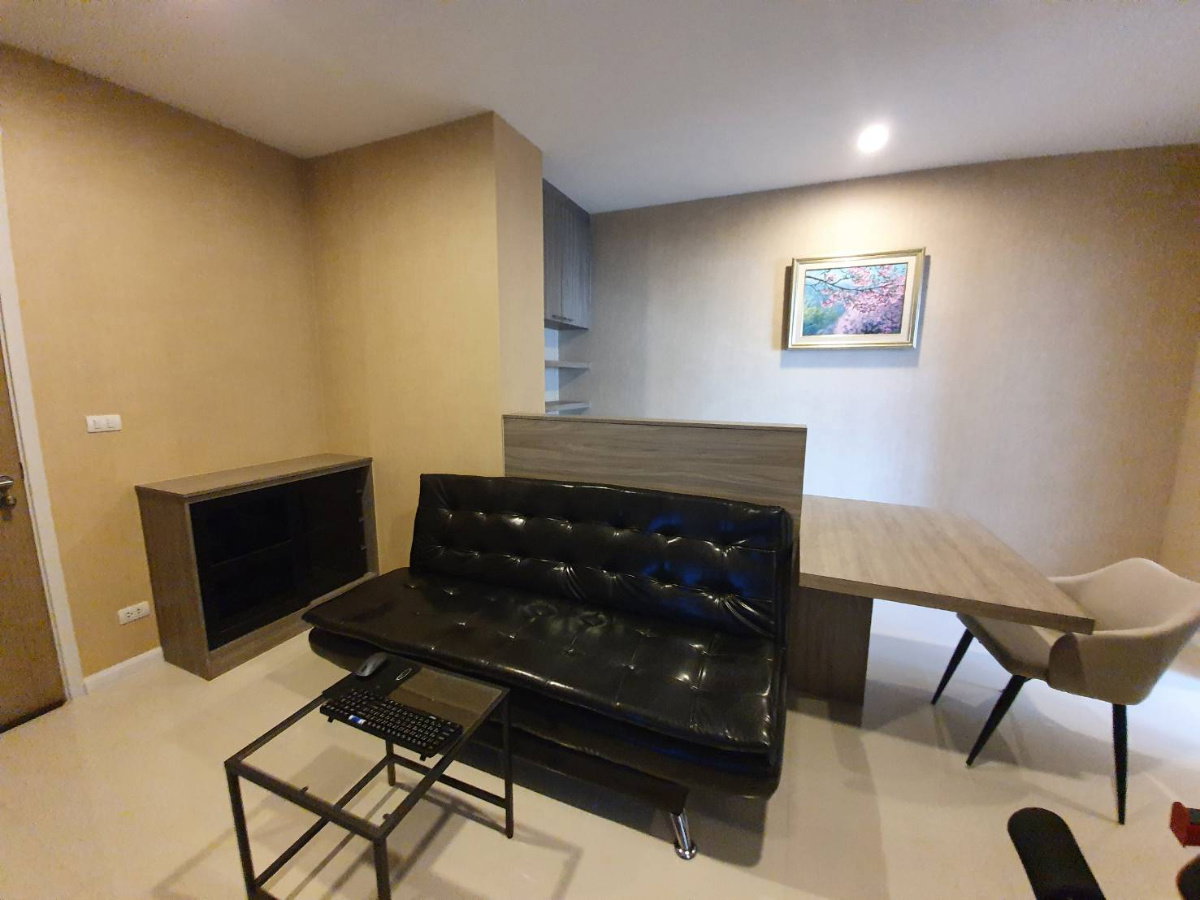 รูป SN181**ห้องว่างครับผม คอนโดวิวทะเลท่าเรือ** ให้เช่า Sea Hill Condo Sriracha ซี ฮิลล์ คอนโด ศรีราชา ราคาน่าอยู่ คุยกันได้ครับ - รูปที่ 40/61