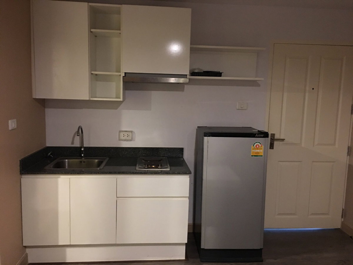 picture Urgent!..Room for rent Swift Condo (ABAC Bangna) - 2/8