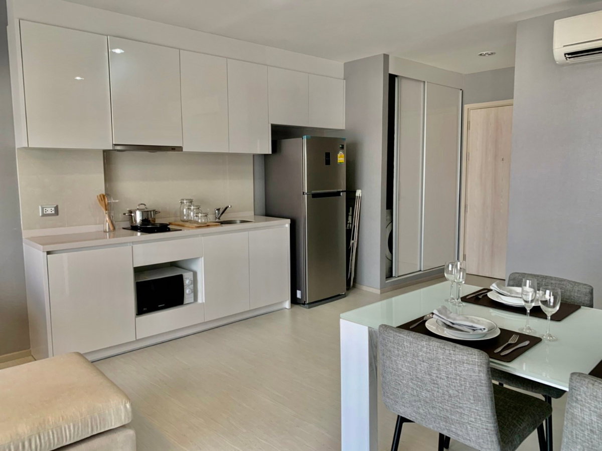 รูป Rhythm Sukumvit 42 for rent **nice view** - รูปที่ 8/15