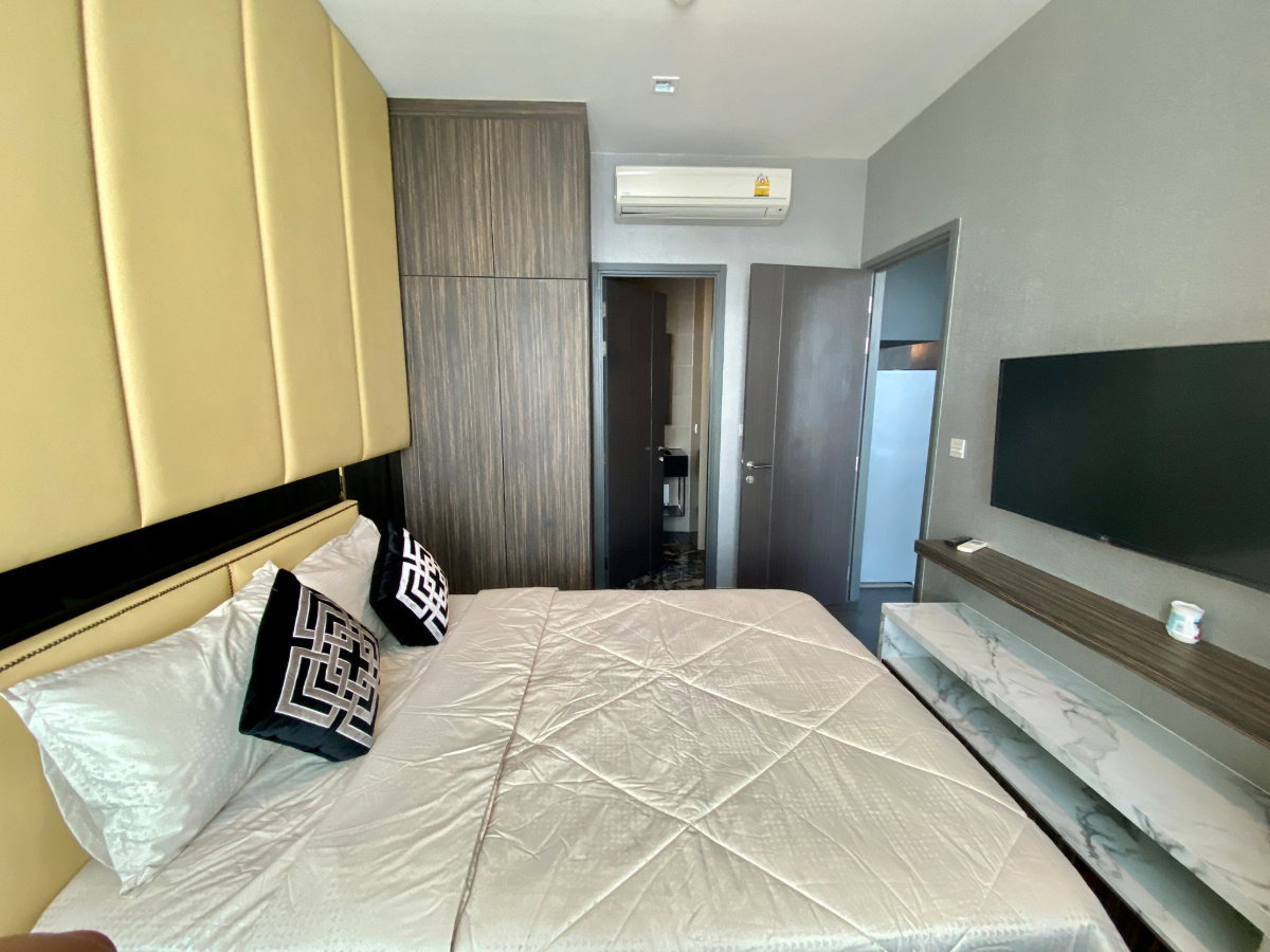 picture Edge sukhumvit 23 for rent **Ready to move-in** - 2/11