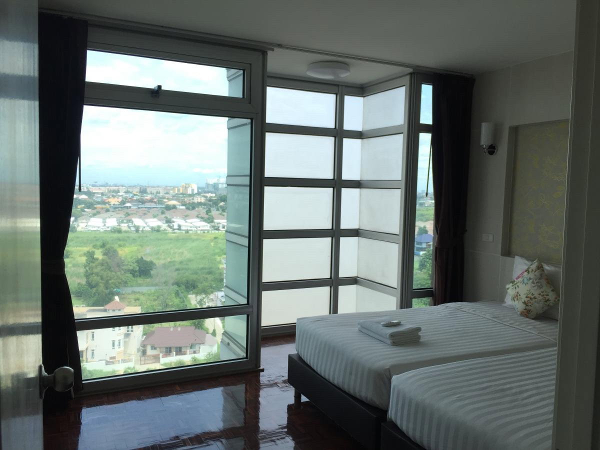 picture Riviera Up For RENT High Floor and Best View - 9/16