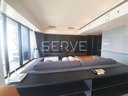 Modern Style 3 Bed Unit on Super High Fl. 40+ (River view) at Condo The Met Sathorn MRT Lumpini & BTS Chong Nonsi / Condo For Sale