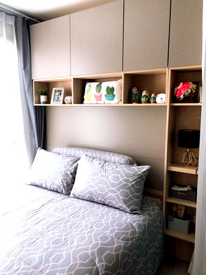 Condos for sale : For Sale Plum Condo Ram 60 Interchange Unit 8/401