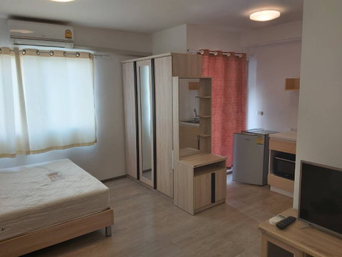 For Rent The Point  Condo Rungsit Klong6