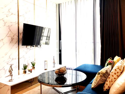 Condos for sale : Luxury Corner Unit 2 Bed with City South Side at New Condo Noble Recole Sukhumvit 19 BTS Asok & MRT Sukhumvit 550 m. / Condo For ​Sale