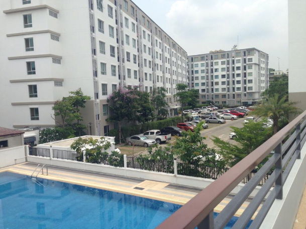 picture DEN Condominium for rent Aside Vibhavadi road with electronic devices and furniture - 5/6