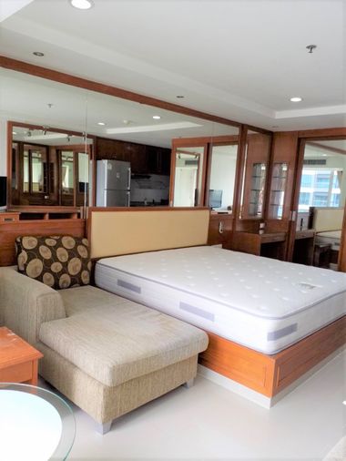 ขายคอนโด สตูดิโอ เดอะ เทรนดี้ คอนโดมิเนียม ซอย สุขุมวิท 13 ขนาด 35.65 ตรม. ชั้น13  BTS นานา