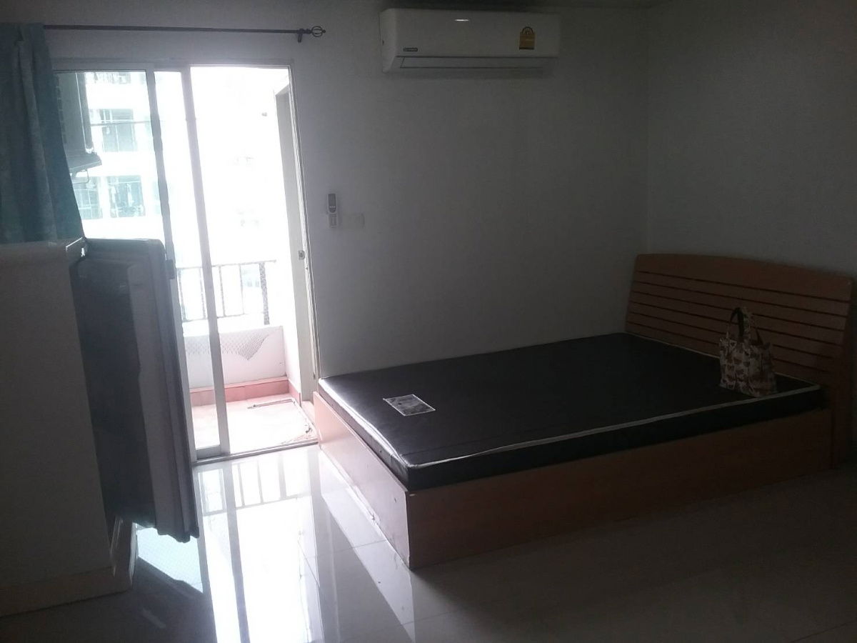 picture FOR RENT CONDO : Regent Home 3 Phaholyothin - 4/8