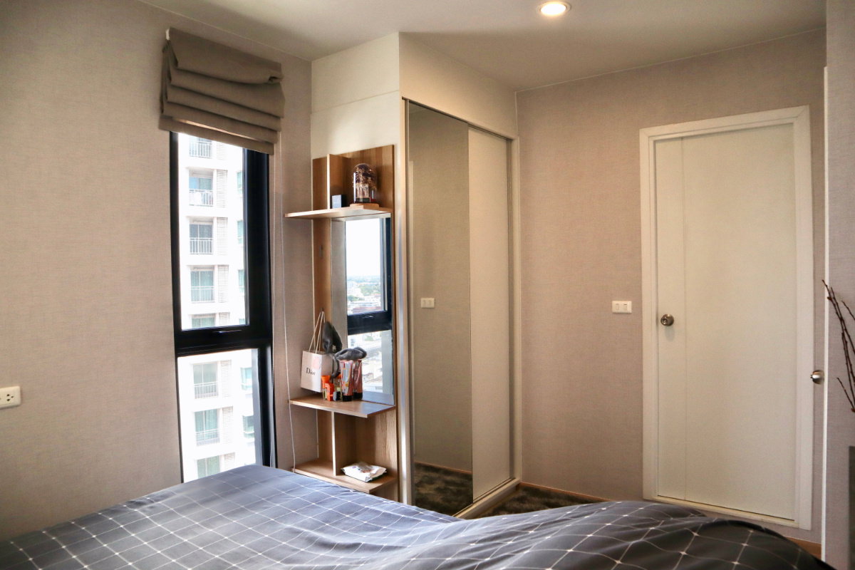 picture Plum condo Pinkao, corner room, 2 bedrooms - 10/12