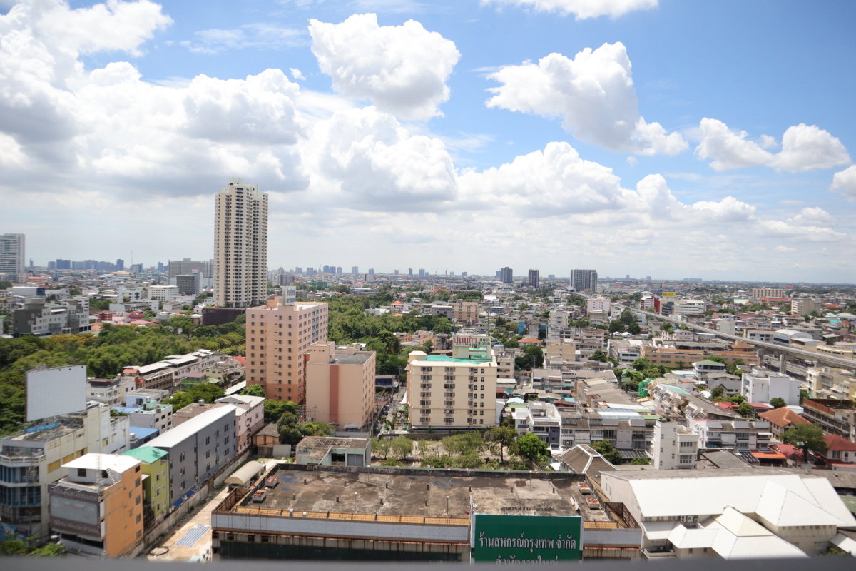 picture Plum condo Pinkao, corner room, 2 bedrooms - 12/12