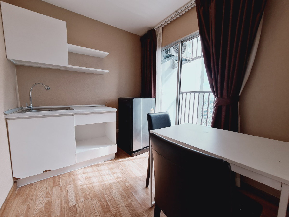 รูป ให้เช่า The Trust Condo งามวงศ์วาน โซน B ชั้น 25 เฟอร์ครบ พร้อมอยู่ (Line: @lifeland) - รูปที่ 7/9