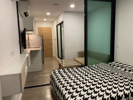 รูปภาพ (ตึกหน้าสุด /มี ค.ซักผ้า) ใกล้สระน้ำ กับห้องฟิตเนต : ให้เช่าคอนโด พอส สุขุมวิท 103 (Pause Sukhumvit 103) ใกล้ BTS อุดมสุข 850m พร้อมอยู่