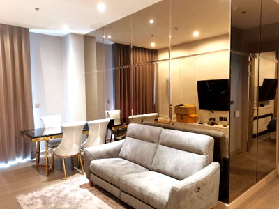 คอนโดให้เช่า : ให้เช่าคอนโด The Esse Singha Complex  77ตรม. 2ห้องนอน ห้องสวย เฟอร์ครบพร้อมอยู่ Line ID: @ppagent