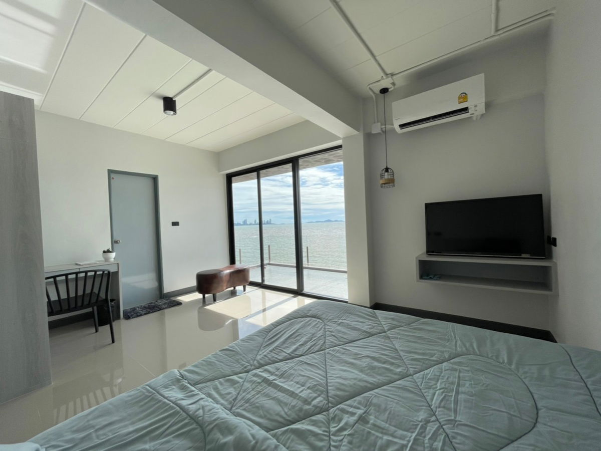 picture CASA 9 Banglamung - New Beachfront Apartment. Only 10 mins to Pattaya. - 10/15