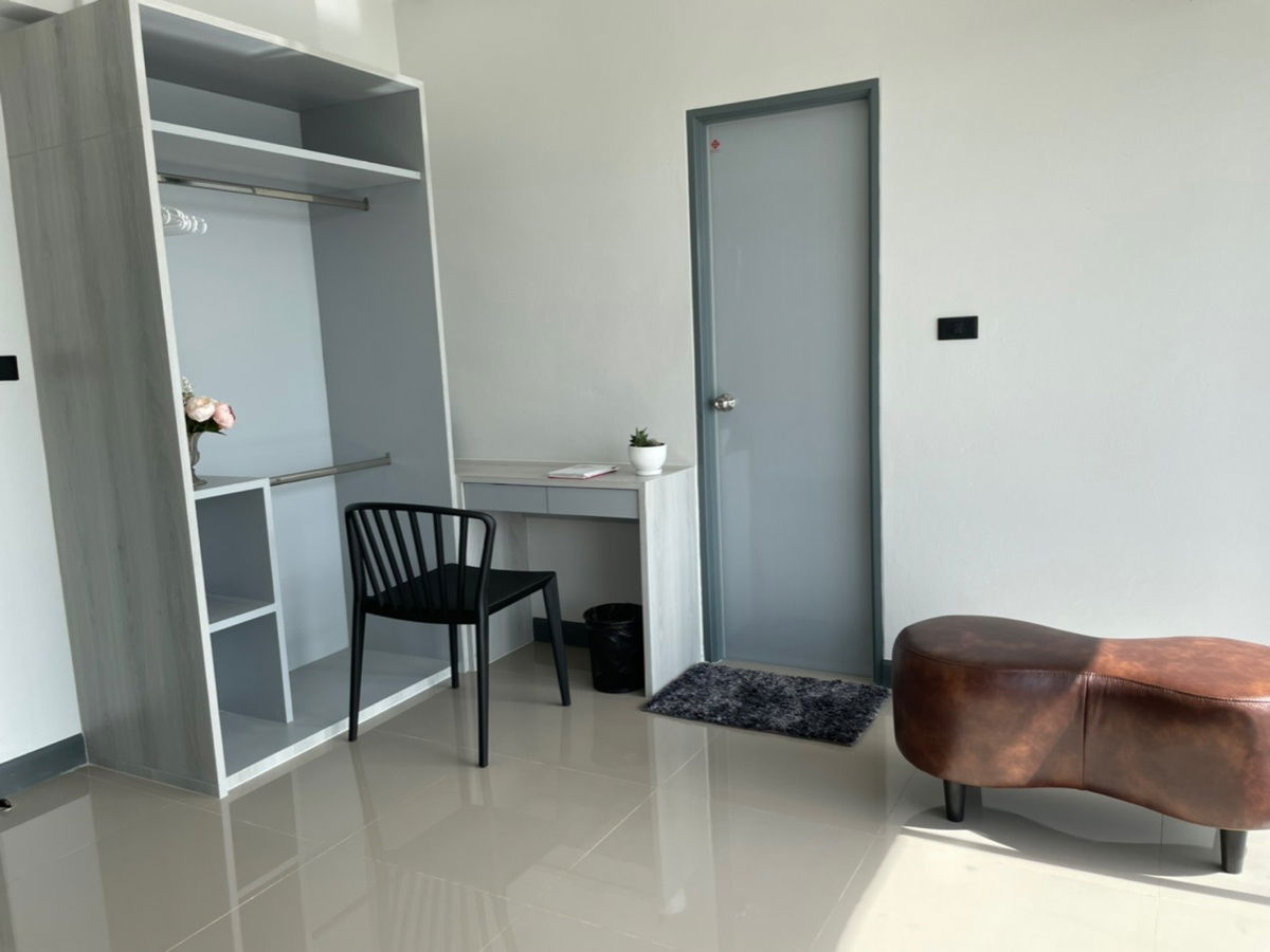 picture CASA 9 Banglamung - New Beachfront Apartment. Only 10 mins to Pattaya. - 9/15