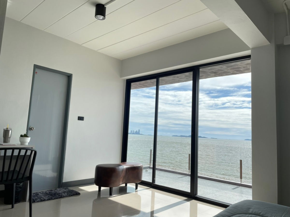 picture CASA 9 Banglamung - New Beachfront Apartment. Only 10 mins to Pattaya. - 7/15