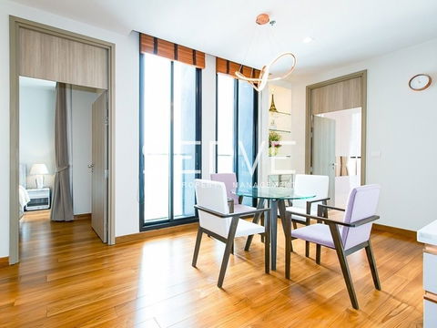 Nice Room 2 Bed Corner Unit 70.54 sq.m. Perfect Location BTS Phloen Chit / Condo  For Rent-Noble Ploenchit