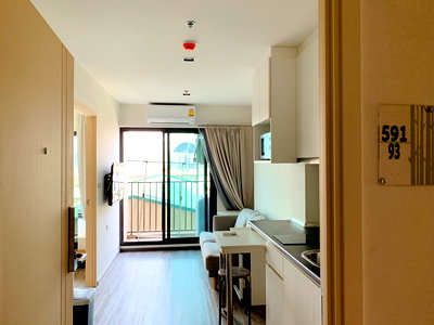 Condos for rent : Room for rent Rich Park @ Triple Station