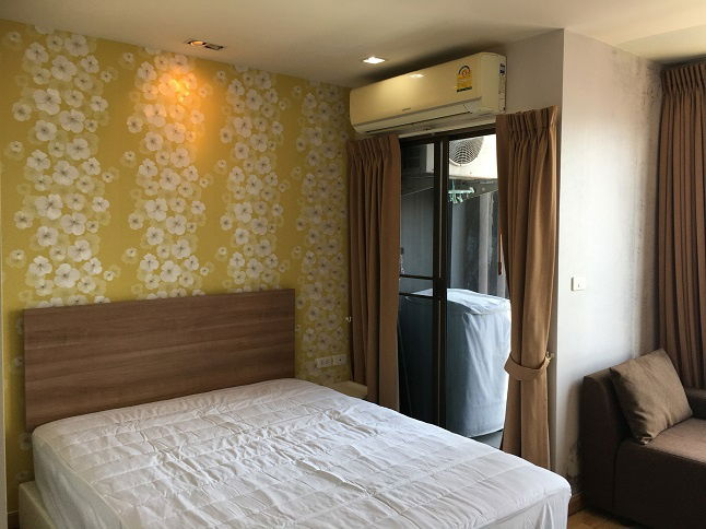 picture Condo for Rent: Casa Condo Asok-Din Daeng Fully-Furnished - 1/8