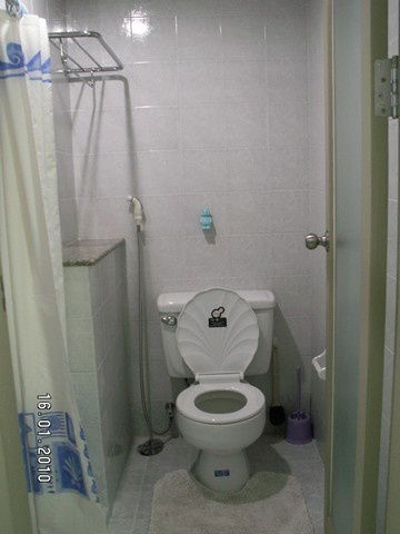 picture 2 bedroom condo for sale at Supalai Park Phaholyothin 24. Next to the green BTS, Phahon 24, good location, affordable price as a new condo. - 9/14