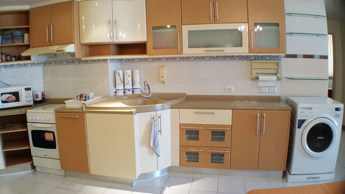 picture 2 bedroom condo for sale at Supalai Park Phaholyothin 24. Next to the green BTS, Phahon 24, good location, affordable price as a new condo. - 3/14