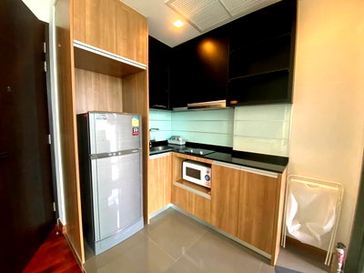 Condos for rent : Good Condo for rent at "Wish signature midtown siam" 1 Bedroom 1Bathroom 35 Sq.m 24,000 Baht/Months