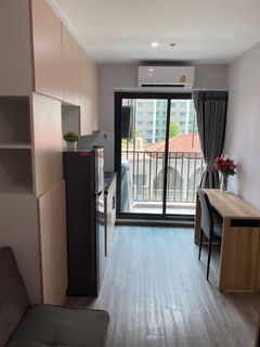 ขายด่วน!!! ขายห้องพร้อมผู้เช่าคอนโดริชพาร์ค @ ทริปเปิ้ล สเตชั่น ห้องขนาด 27 ตร.ม. เฟอร์นิเจอร์ครบ ตกแต่งพร้อม ใกล้แอร์พอร์ตลิ้งค์หัวหมาก