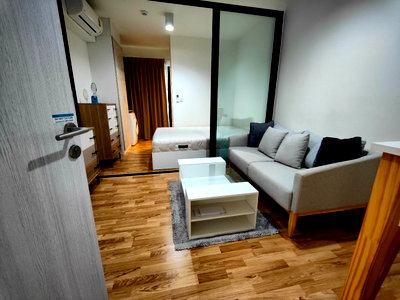 Condos for rent : For RENT The Cabana Studio room 1 Bath 2nd floor, 22.77 sqm. Close to BTS Samrong
