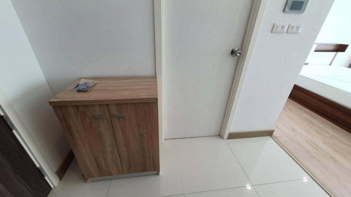 รูป สถานะตามภาพปกครับ*มีห้องว่างนะครับผม  **ให้เช่า ธนา แอสโทเรีย ระเบียงกว้าง แสงดี ชั้น 6  **รวมส่วนกลาง **อยู่ได้ 2 คน หารคนละไม่ถึง 5000 SN089.4* - รูปที่ 13/48