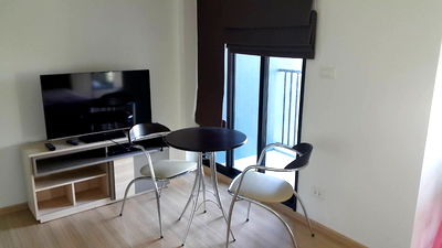 ขายคอนโด : S_TB9R127 เดอะเบส พระรามเก้า 26ตรม. ชั้น 34 กั้นนอน 2.4 ล้าน 092-597-4998