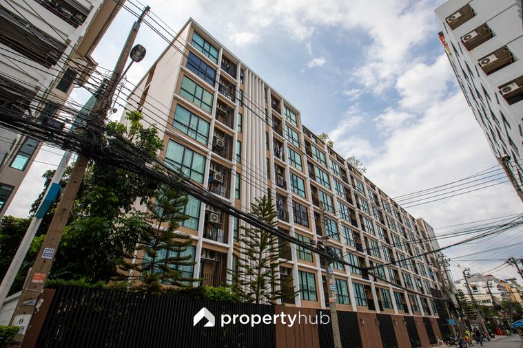 Brown Ratchada - Huaikwang