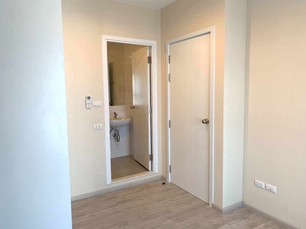 รูป ให้เช่าห้องเปล่า มีแอร์ พลัม คอนโด เซ็นทรัล สเตชั่น เฟส 2 ชั้น 28 ขนาด 26 ตร.ม. ติดเซ็นทรัล เวสต์เกต - รูปที่ 9/9