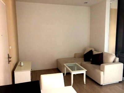 ขายคอนโด : เอสวัน พระราม9 กั้นนอน 34ตรม.ชั้น6 ตึกบี 1.99ล้าน 092-597-4998