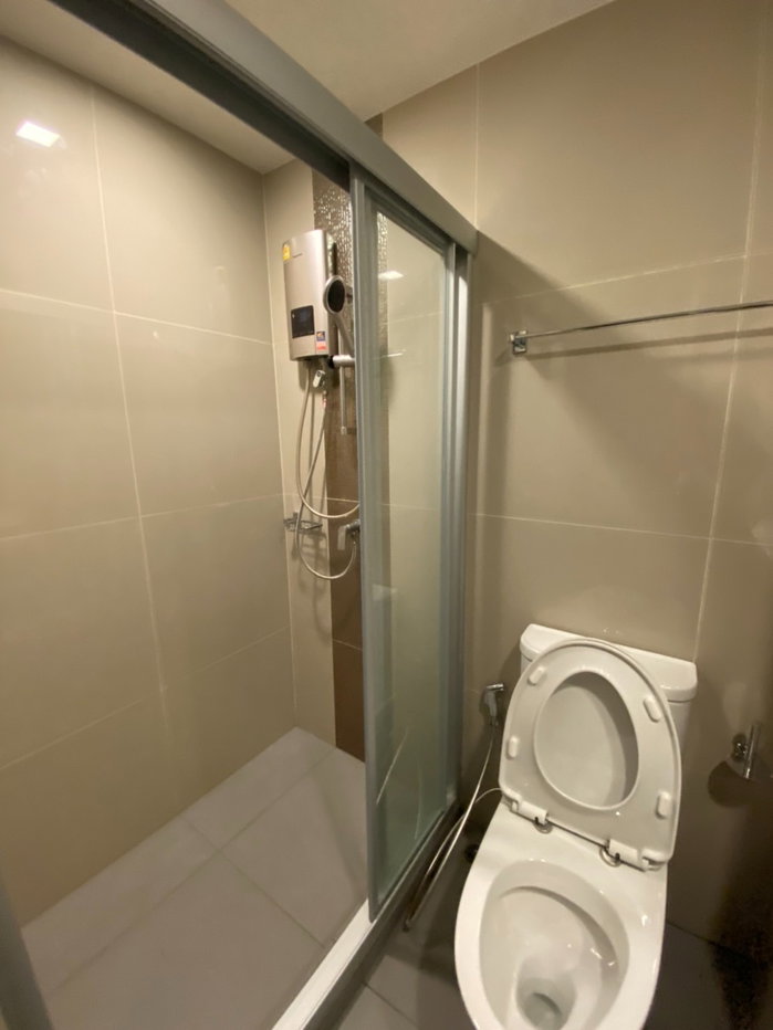 รูป ให้เช่าด่วน! IDEO Sathorn - Wongwian Yai 1Bed ชั้น17 เพียง 17,000 บาทเท่านั้น เครื่องใช้ไฟฟ้าครบ Line: joe1e7 - รูปที่ 8/8