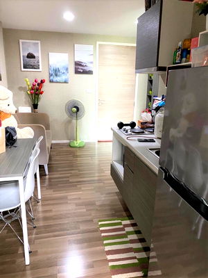 ขายคอนโด : ลิฟวิ่งเนสท์ รามคำแหง 31ตรม.กั้นนอน ชั้น5 ตึกเอ 2.19ล้าน 092-597-4998