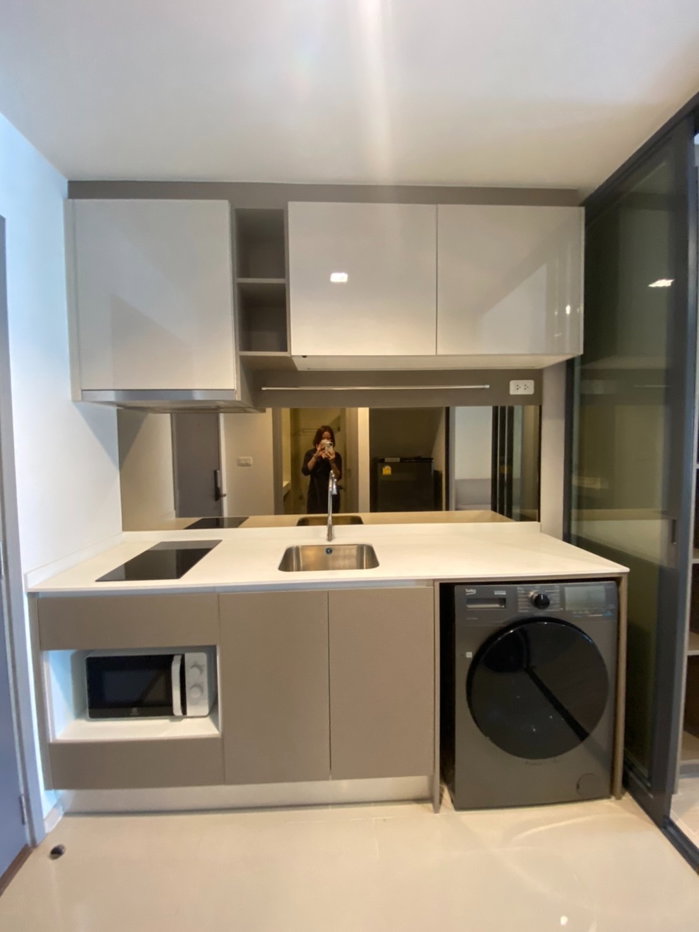 รูป ให้เช่าด่วน! IDEO Sathorn - Wongwian Yai 1Bed ชั้น17 เพียง 17,000 บาทเท่านั้น เครื่องใช้ไฟฟ้าครบ Line: joe1e7 - รูปที่ 6/8