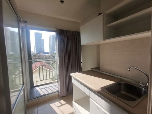 picture sss280 Condo for sale Lumpini Ville Sukhumvit 77 (2) empty room - 6/27