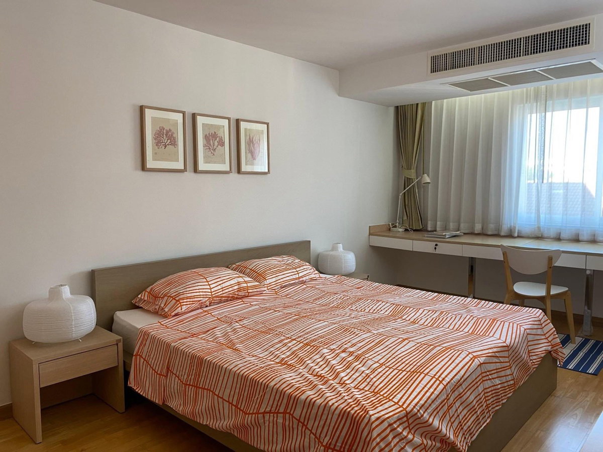 T1249 Condo for rent Residence 52, beautiful room, fully furnished, has a washing machine, special price