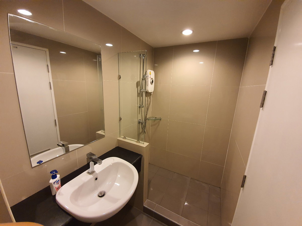 picture T - Plus Condo Amatanakorn for rent - 7/8