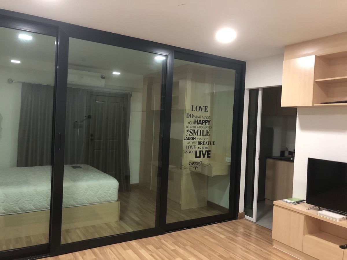 picture TOP105 The One Plus Srinakarin 32 sqm. 3rd Floor 6,000 baht 064-959-8900 - 9/16