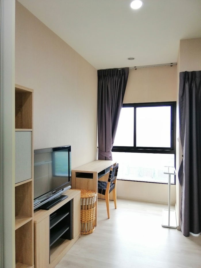 picture sss295 Sell Plum Condo Central Station Phase 1  - 4/14