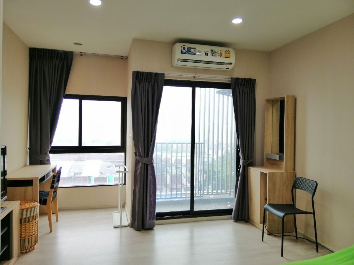 picture sss295 Sell Plum Condo Central Station Phase 1  - 10/14